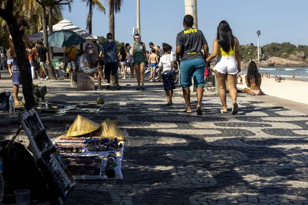 Rio Janeiro Brasil Jul 2020 Mercadoria Rua Avenida Ipanema Durante — Fotografia de Stock