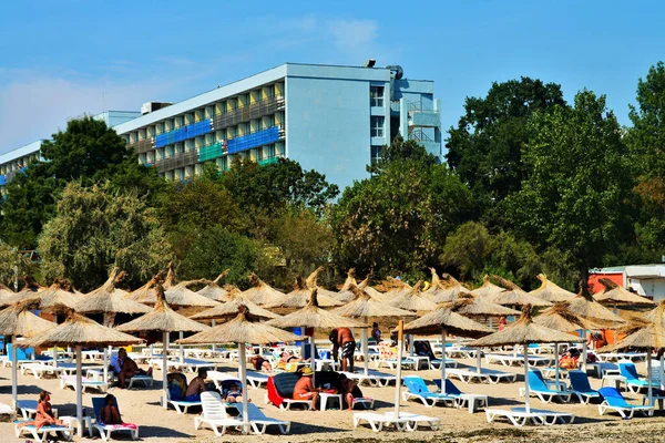 Mangal Rumania Agosto 2016 Playa Rumana Mar Negro Con Turistas —  Fotos de Stock