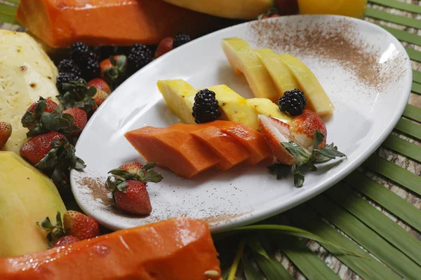 Closeup Shot Fruit Cocktail Pineapple Papaya Melon Strawberry Blackberry White — Stock Photo, Image