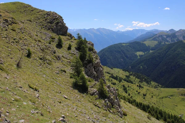 Ein Faszinierender Blick Auf Die Bergige Landschaft Saint Etienne Tinee — Stockfoto