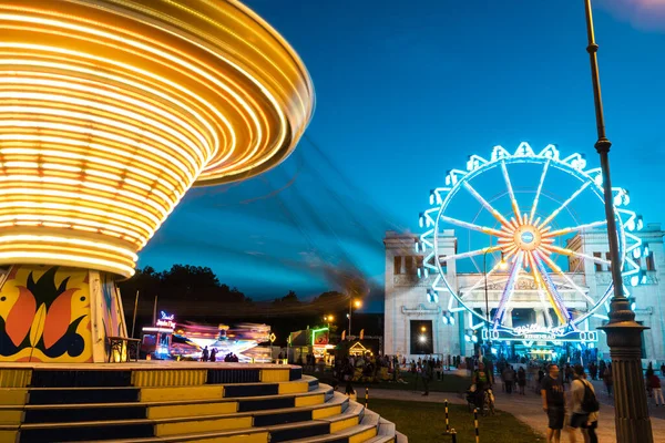 Munich Allemagne Juil 2020 Carrousel Illuminé Tourne Dans Nuit 2020 — Photo