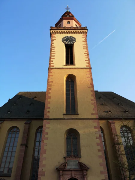 Uma Foto Baixo Ângulo Igreja Santa Catarina Frankfurt Alemanha — Fotografia de Stock