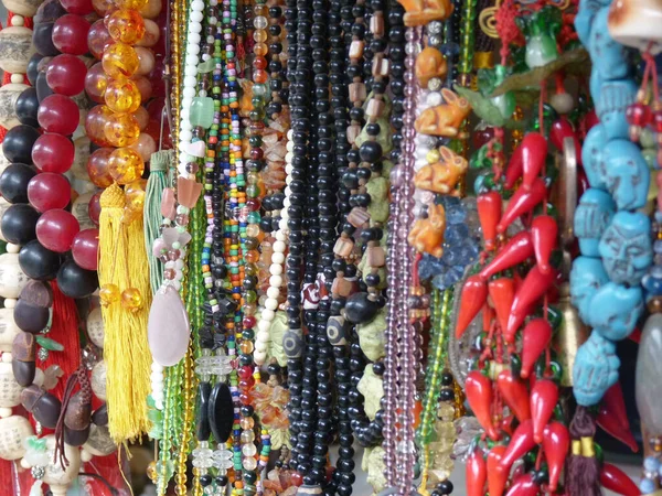 Closeup Shot Many Handmade Chains Colorful Beads — Stock Photo, Image