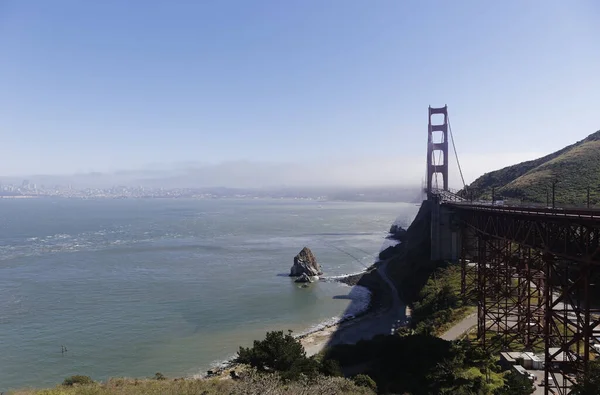 Bulutlu Bir Günde Kaliforniya Daki Golden Gate Köprüsü Nün Güzel — Stok fotoğraf