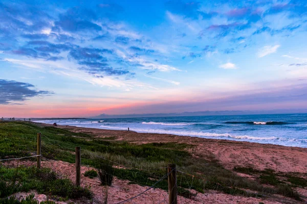 Uma Paisagem Belo Pôr Sol Colorido Praia — Fotografia de Stock