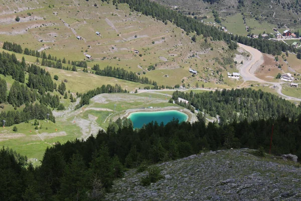 Een Betoverend Uitzicht Het Bergachtige Landschap Saint Etienne Tinee Frankrijk — Stockfoto