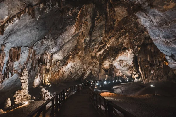 Une Belle Vue Sur Grotte Paradis Grotte Thien Duong Vietnam — Photo
