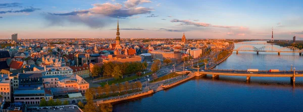 Flygbild Den Vackra Staden Riga Vid Solnedgången — Stockfoto