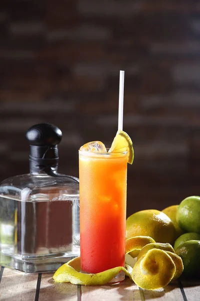 Thetequila Sunrise Cocktail Made Tequila Orange Juice Grenadine Syrup — Stock Photo, Image