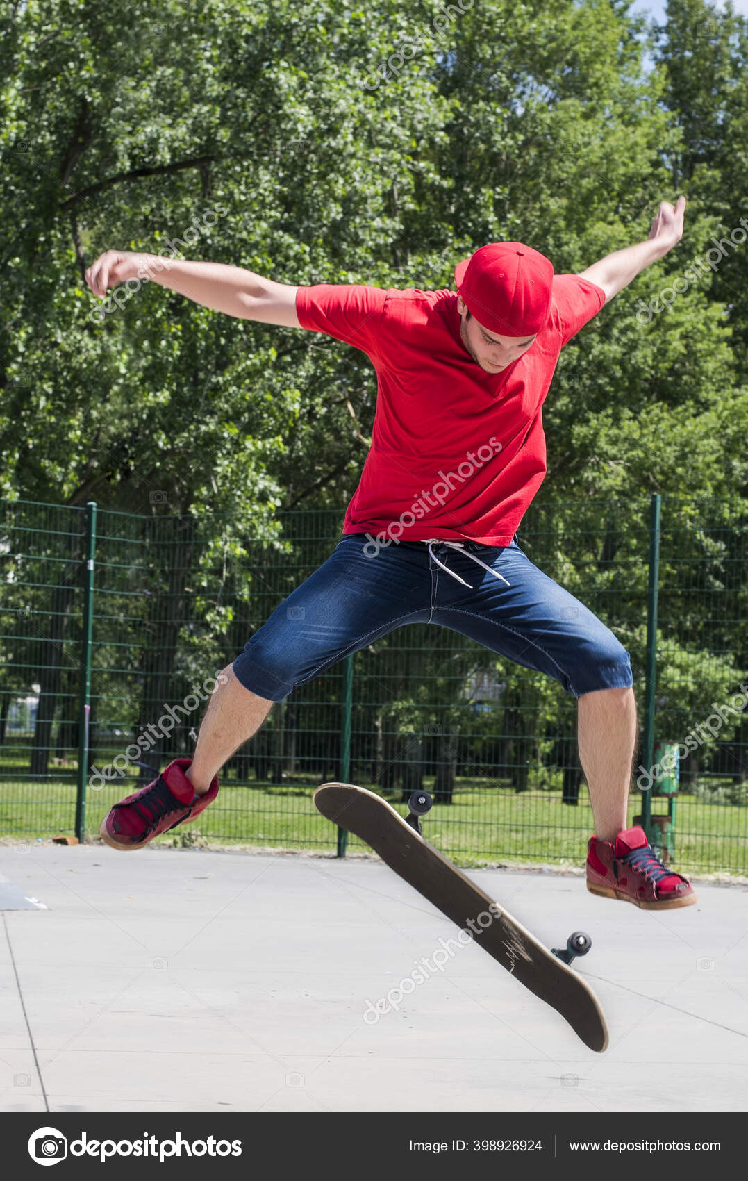 Selective Focus Photography Of Man Riding Skateboard Doing Kick Flip · Free  Stock Photo