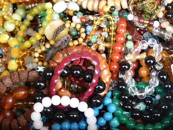 Gros Plan Nombreux Bracelets Faits Main Perles Colorées — Photo