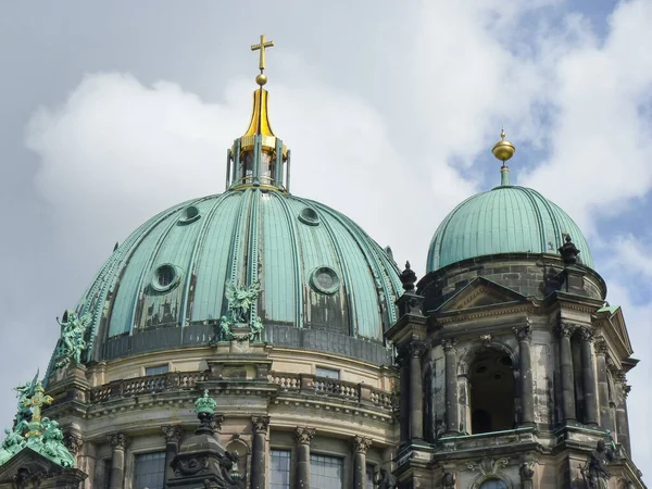 Duomo Berlino Situato Berlino Germania Sotto Nuvole Bianche Durante Giorno — Foto Stock