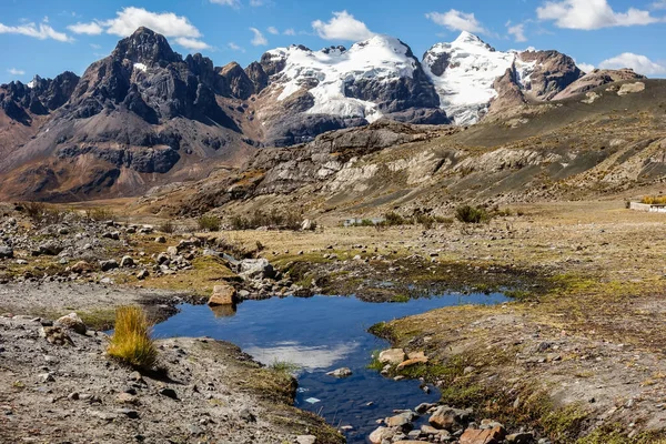 Una Toma Fascinante Del Parque Nacional Huascaran Los Andes Perú — Foto de Stock