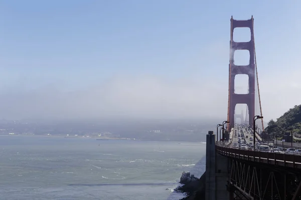 Мост Золотые Ворота Покрытый Туманом Днем Сан Франциско Калифорния — стоковое фото