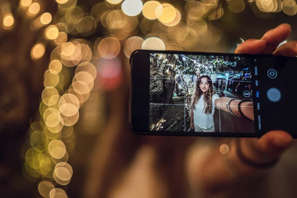 Beautiful Shot Caucasian Female Doing Selfie — Stock Photo, Image