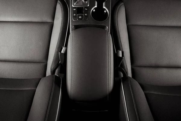 Close Luxuoso Interior Preto Moderno Elegante Carro — Fotografia de Stock