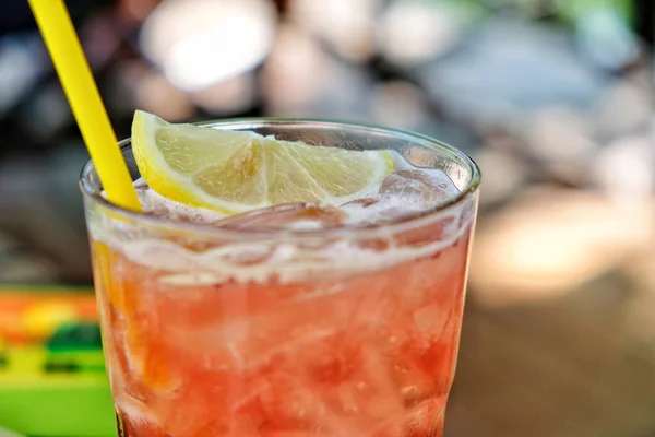 Nahaufnahme Einer Zitruslimonade Glas — Stockfoto