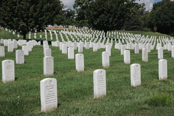 Washington Estados Unidos Ago 2018 Tiro Horizontal Lápides Cemitério Arlington — Fotografia de Stock