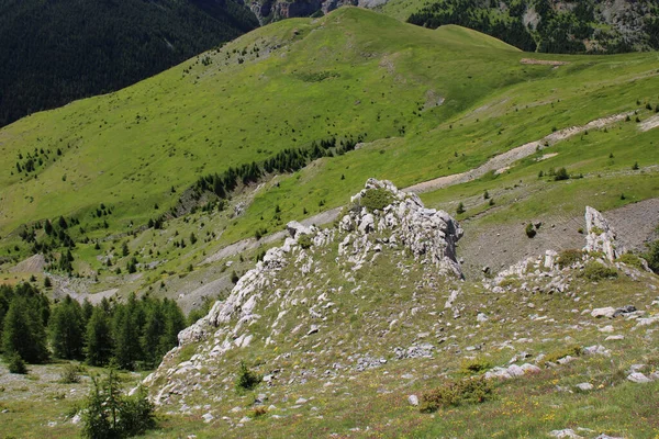 Una Vista Affascinante Del Paesaggio Montuoso Saint Etienne Tinee Francia — Foto Stock