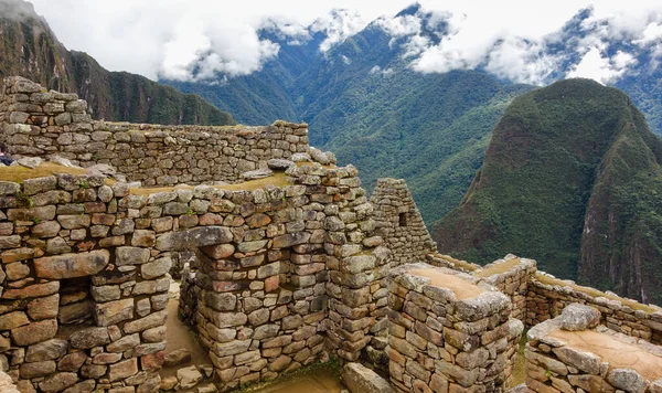 Μια Ψηλή Γωνία Των Ερειπίων Του Μάτσου Πίτσου Κατέλαβε Περού — Φωτογραφία Αρχείου