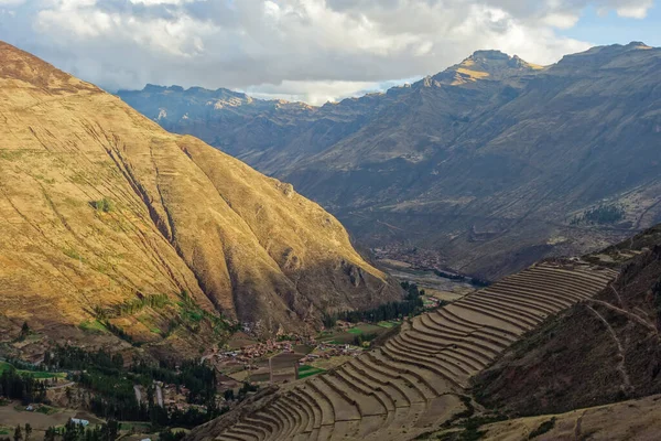 Plano Ángulo Alto Del Parque Arqueológico Pisac Capturado Perú —  Fotos de Stock
