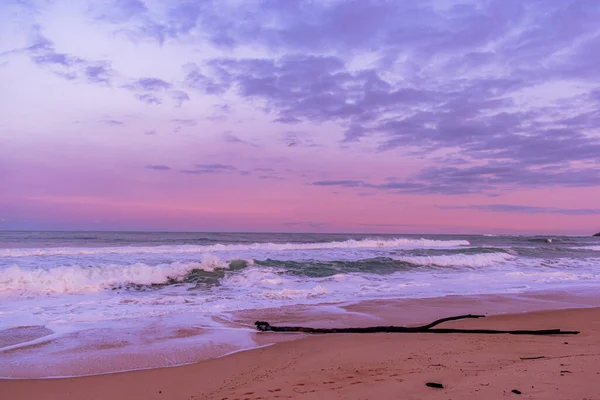 Пейзаж Снимок Красивого Красочного Заката Пляже — стоковое фото