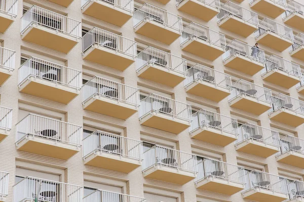 Une Façade Hôtel Avec Balcons — Photo