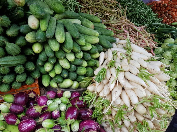 Una Varietà Verdure Esposte Sul Mercato — Foto Stock