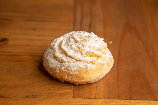 Closeup Sweet Pastry Cake Decorated Sugar Powder — Stock Photo, Image