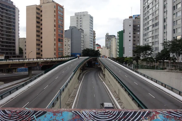 Uma Foto Uma Estrada Uma Bicicleta Cidade São Paulo Brasil — Fotografia de Stock