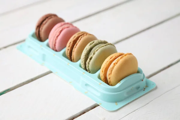 Closeup Shot Colorful Macarons Light Blue Original Plate Placed Wooden — Stock Photo, Image