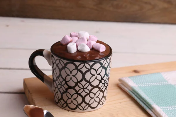 Una Taza Delicioso Chocolate Casero Con Malvaviscos —  Fotos de Stock