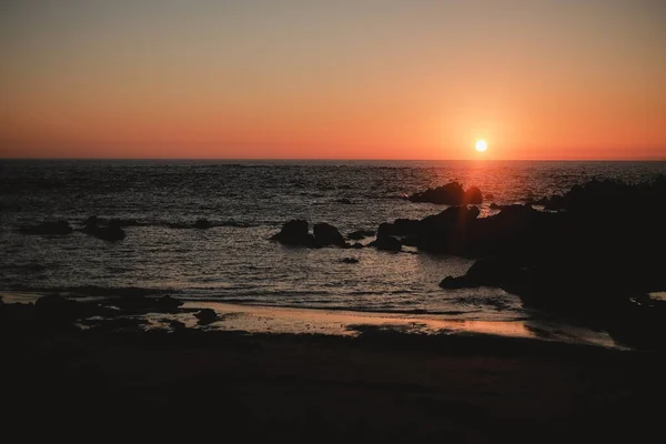 Захватывающий Снимок Спокойного Пляжа Закате — стоковое фото