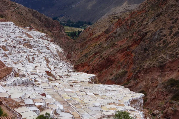 Paisaje Maras Cubierto Montañas Durante Día Perú —  Fotos de Stock
