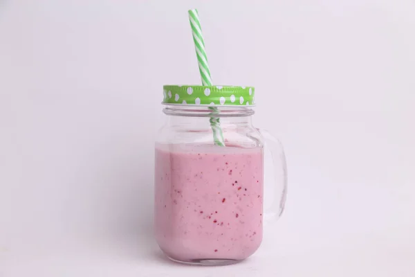 Der Süße Und Leckere Erdbeer Smoothie Glas Mit Strohhalm — Stockfoto