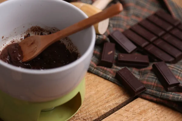 Closeup Delicious Dark Chocolate Bar Bowl Ready Melted — Stock Photo, Image