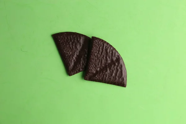 Вид Зверху Шоколадне Печиво Формі Віяла Зеленому Тлі — стокове фото