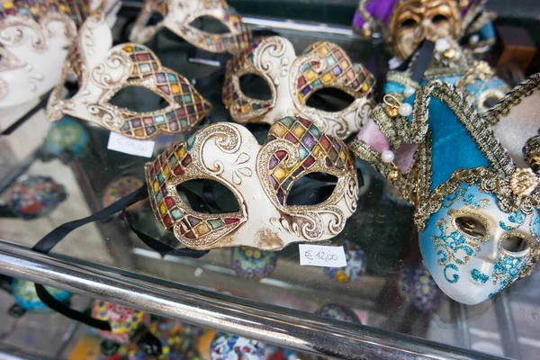 Hermosas Máscaras Venecianas Color Para Venta Como Bazar Junto Calle —  Fotos de Stock