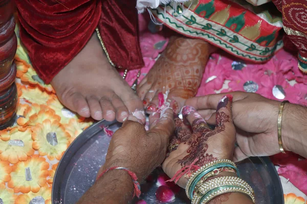 Μια Παραδοσιακή Ινδική Γαμήλια Τελετή — Φωτογραφία Αρχείου