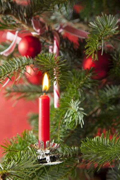 Vertical Shot Red Candle Red Ornaments Christmas Tree — Stock Photo, Image