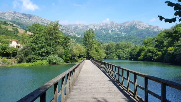 Híd Felett Asturiasban Spanyolországban — Stock Fotó