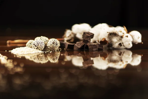 Gros Plan Centres Commerciaux Ingrédients Gourmands Chocolat Sur Une Table — Photo