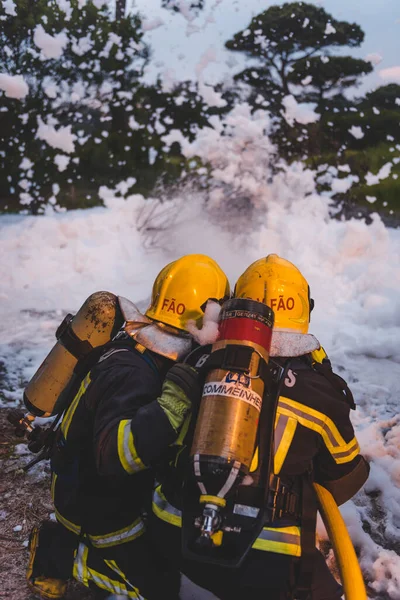 Vertical Shot Firefighters Oxygen Cylinder Forest — Stock Photo, Image
