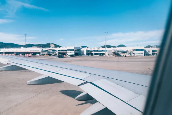 Ibiza Ισπανια Οκτωβρίου 2019 Αεροπλάνο Που Περιμένει Αναχωρήσει Από Αεροδρόμιο — Φωτογραφία Αρχείου