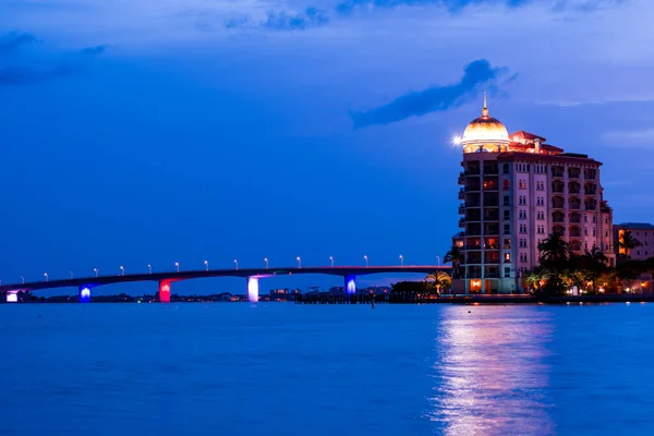 Gouden Poort Sarasota Nachts — Stockfoto