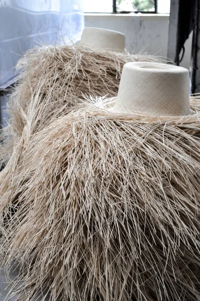 Vertical Closeup Shot Stack Piles Authentic Panama Hats Sale — Stock Photo, Image