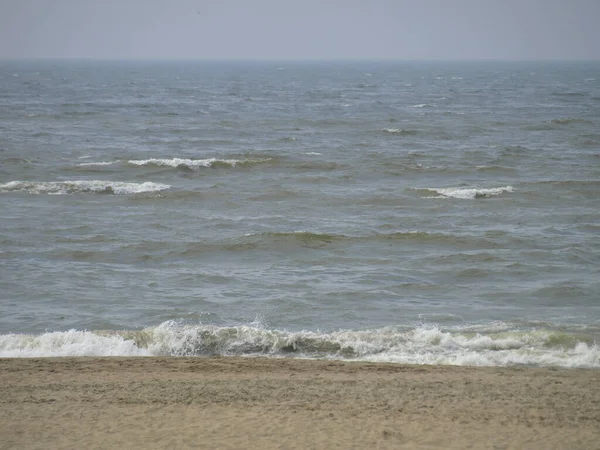Чудовий Постріл Спокійних Хвиль Узбережжі Північного Моря Катвейку — стокове фото
