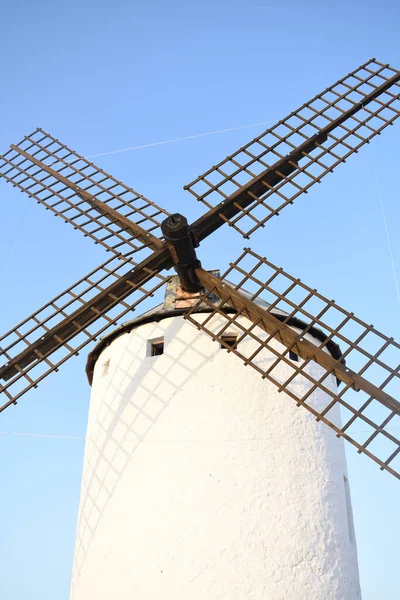 Plan Vertical Moulin Vent Contre Ciel Bleu — Photo