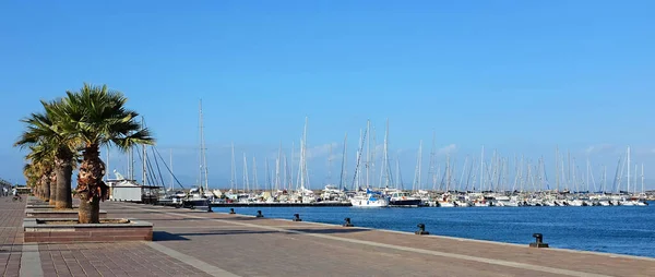 Vista Panorámica Del Paseo Marítimo Mediterráneo Con Yates Embarcaciones Recreo —  Fotos de Stock