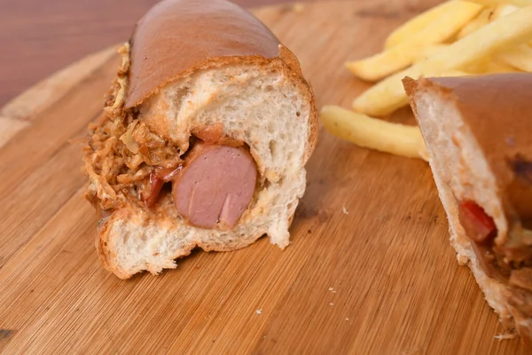 Detailní Záběr Lahodného Hotdogu Omáčkou — Stock fotografie